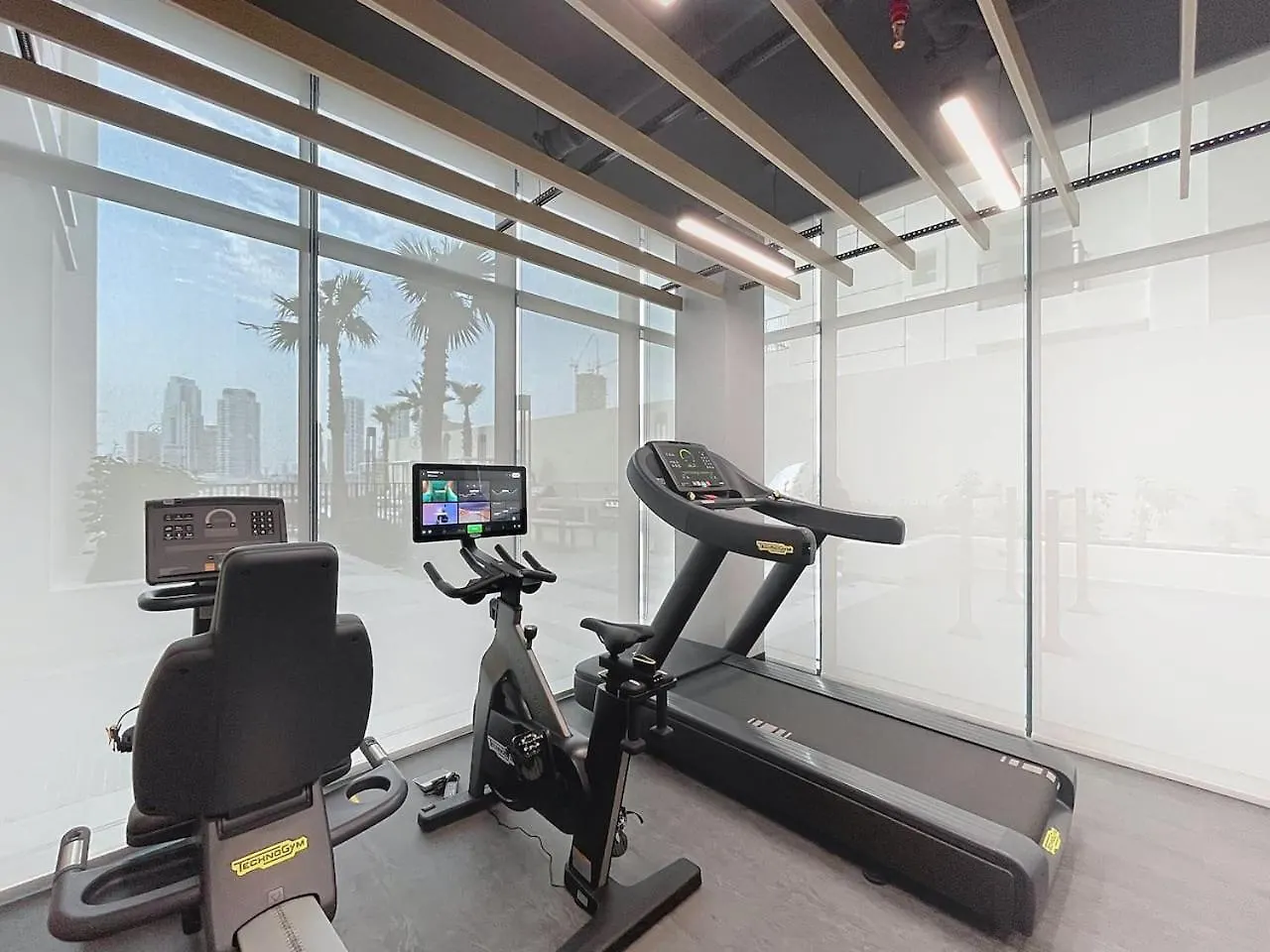 Belgravia Heights - Modern Studio With City View Dubai